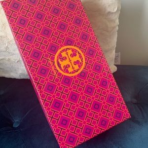 Tory Bur ce flats navy blue limited edition